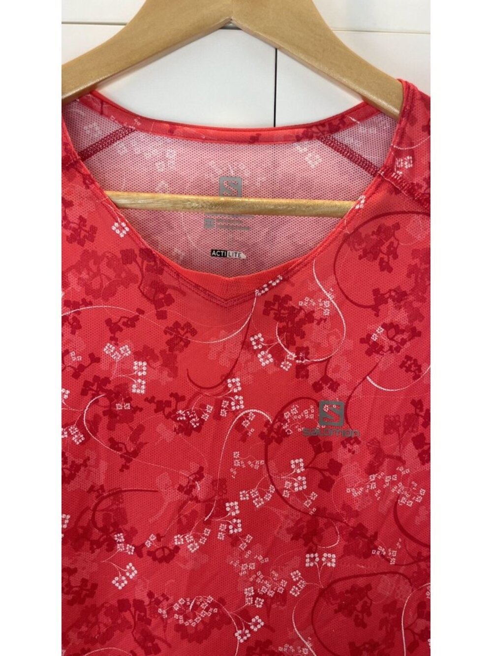 Salomon Women's Actilite Active Shirt Sz:XL Coral Pre-Owned - Picture 2 of 6
